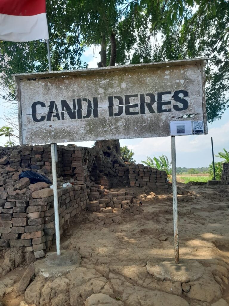 Situs Candi Deres Gumukmas