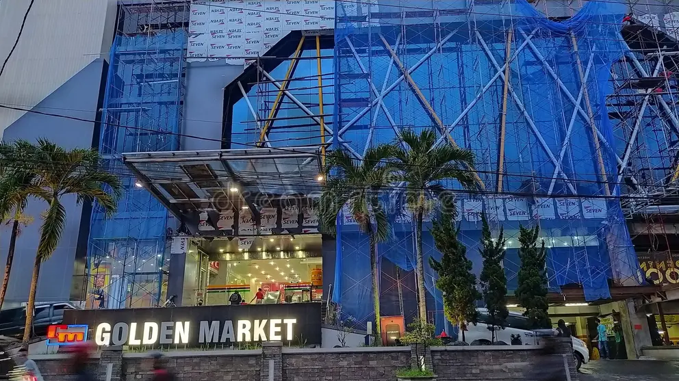 GM Jember: Golden Market, Pusat Belanja dan Hiburan Keluarga