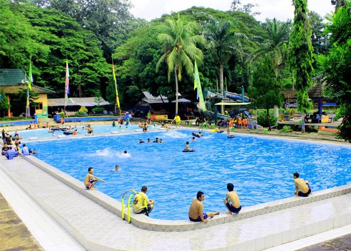 Pemandian Patemon Tanggul Jember: Wisata Air Sejuk dengan Mata Air Pegunungan
